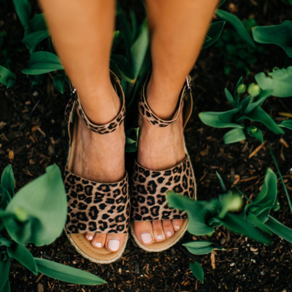 Last Size 8.5 🔥🖤 Leopard Open Toe Espadrille - Picture 5 of 8